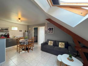 L'Arbre de Vy - T2 42m2 indépendant, 5 pers, garage, proche Gare